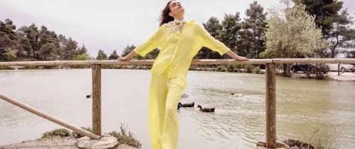 Καλεσμένη σε ανοιξιάτικο γάμο; Outfit ideas για κομψό στιλ